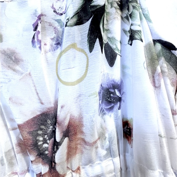 Flirty Spring/Summer Floral Design Dress Size L - Picture 5 of 5